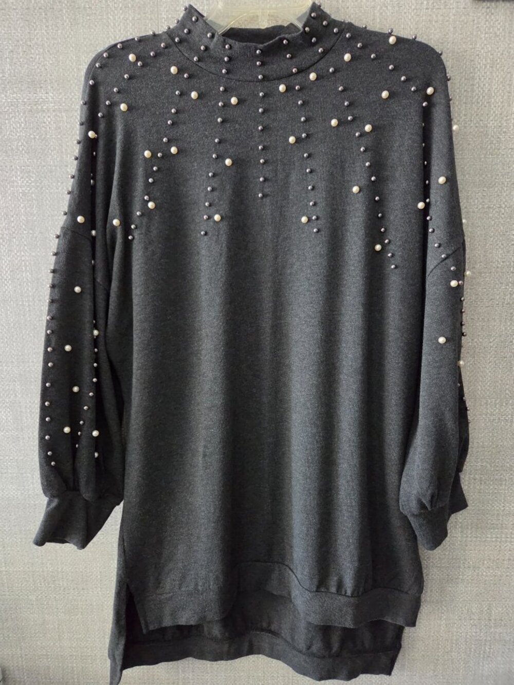 Milan Kiss women's gray faux pearl embellished pullover tunic size XL